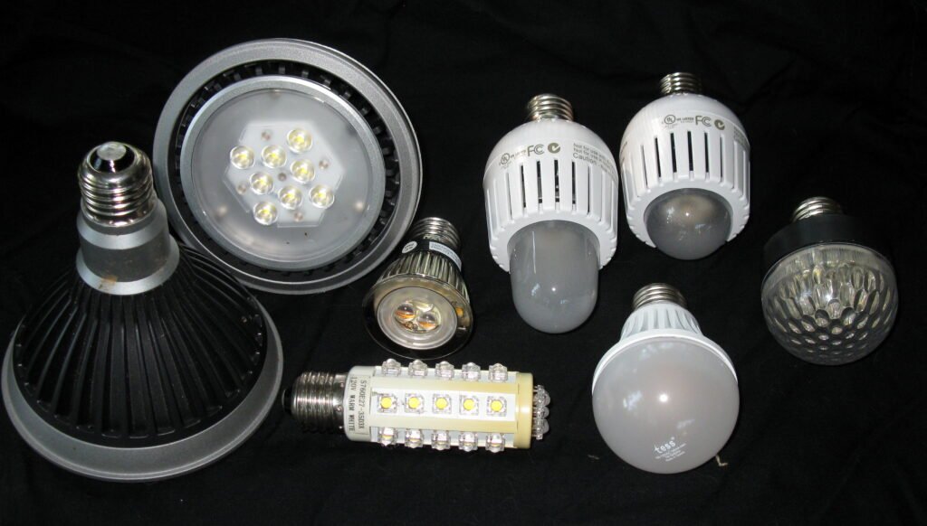 LED Bulb 3-Pack (9W, Cool White)